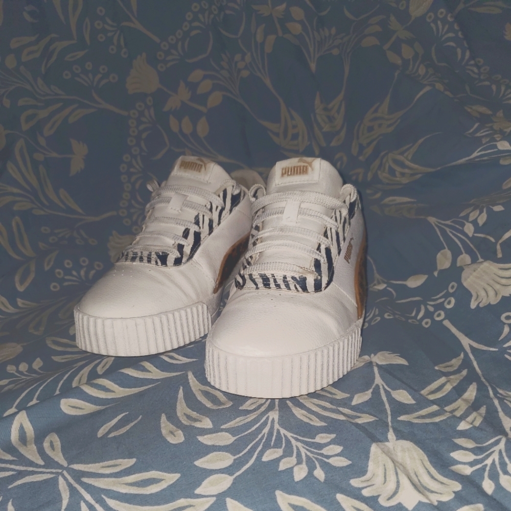 Pre loved PUMA women's  shoes